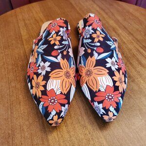 Floral Tilocow Pointy Toe Mule Slip On Size 11
